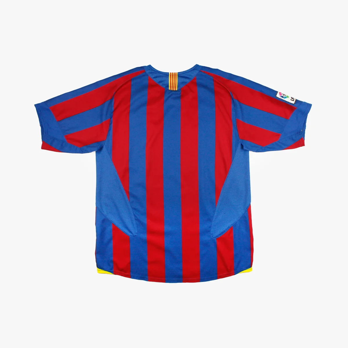Barcelona 05/06 • Camiseta Local • M - Imagen 3